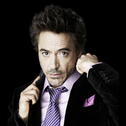 Tony Stark (Robert Downey Jr)